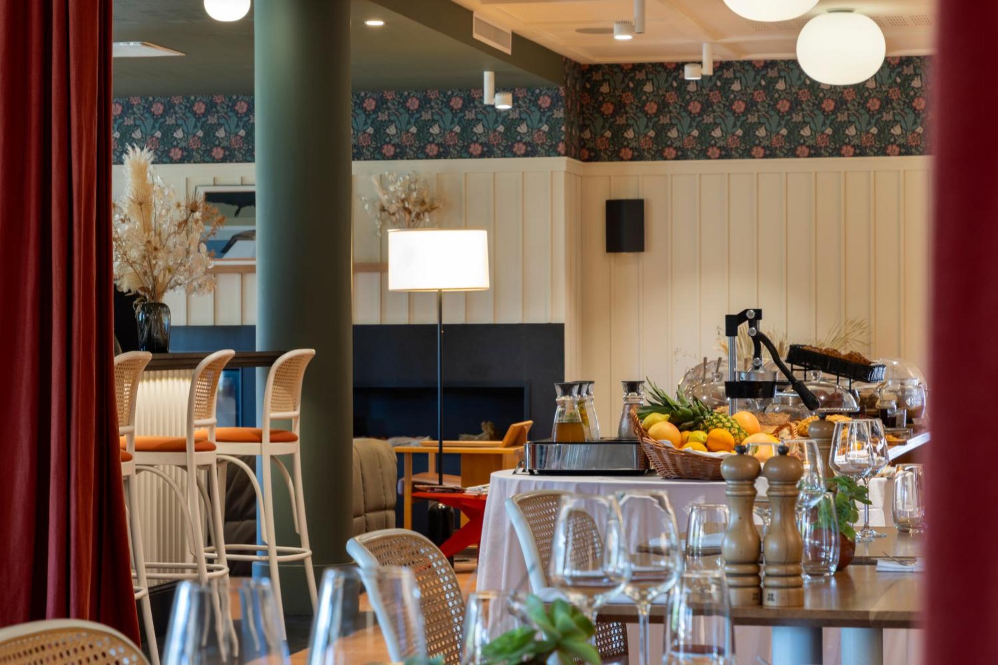Hotel Restaurant Villa Josephine LʼÎle-Rousse Exteriér fotografie
